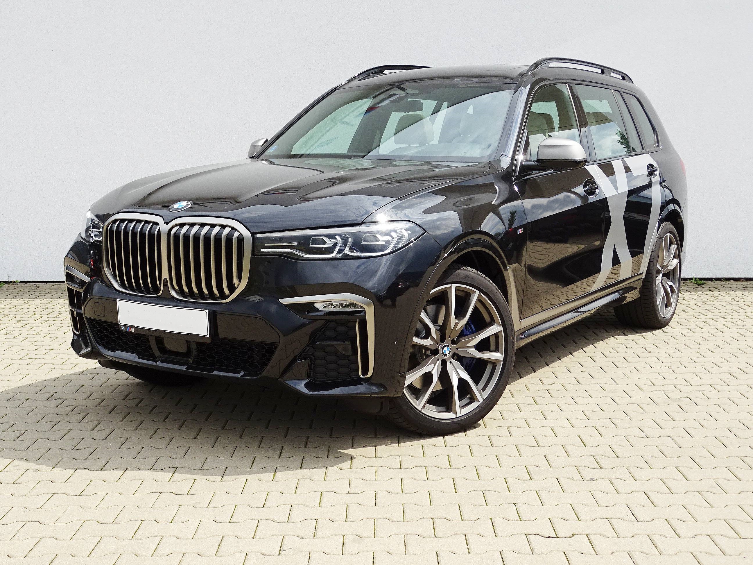 BMW X7 M50d xDrive Mpaket | české předváděcí auto | skladem ihned k předání | super výbava | skvělá cena 2.219.000,- Kč bez DPH